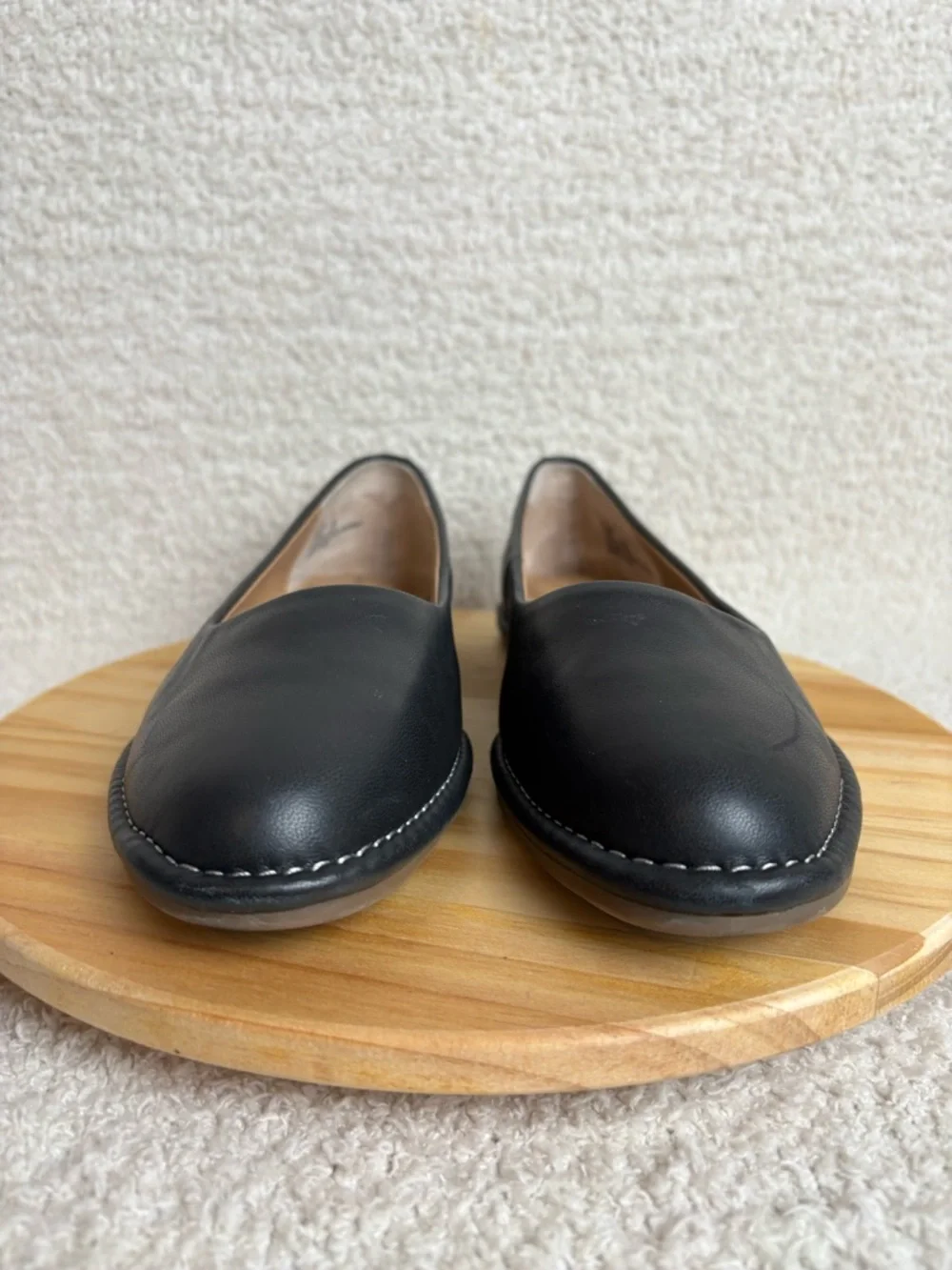 Adam Tucker Shoes Womens 7.5M Darby Slip On Leather Padded Minimalist in Black